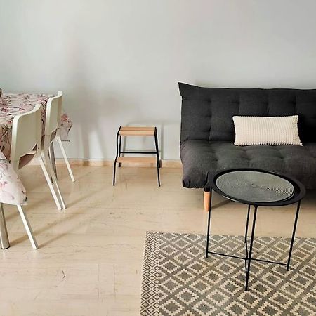 Δίπλα Στο Πάρκο Apartman Kalamáta Kültér fotó