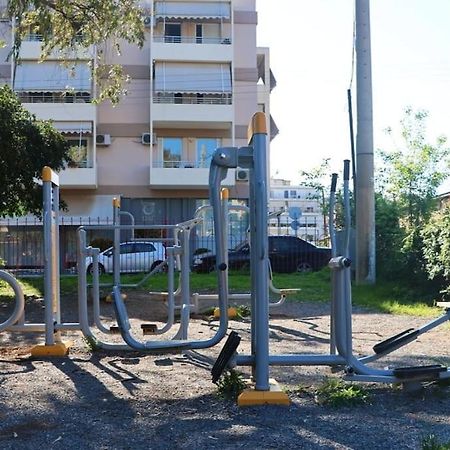 Δίπλα Στο Πάρκο Apartman Kalamáta Kültér fotó