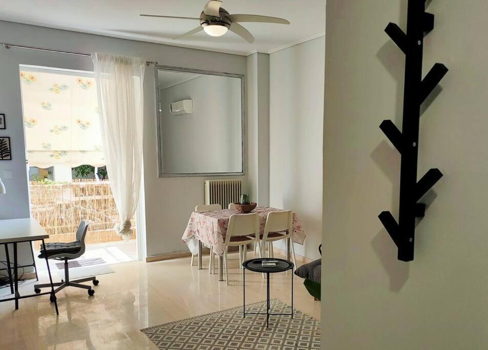 Δίπλα Στο Πάρκο Apartman Kalamáta Kültér fotó
