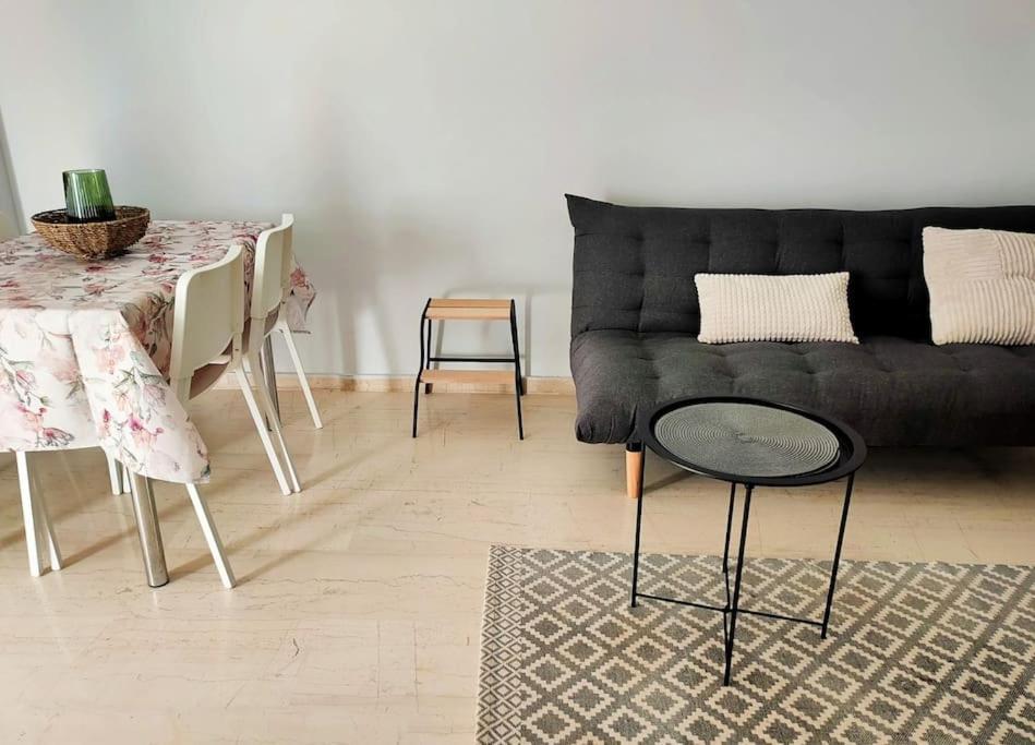 Δίπλα Στο Πάρκο Apartman Kalamáta Kültér fotó