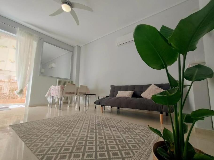 Δίπλα Στο Πάρκο Apartman Kalamáta Kültér fotó