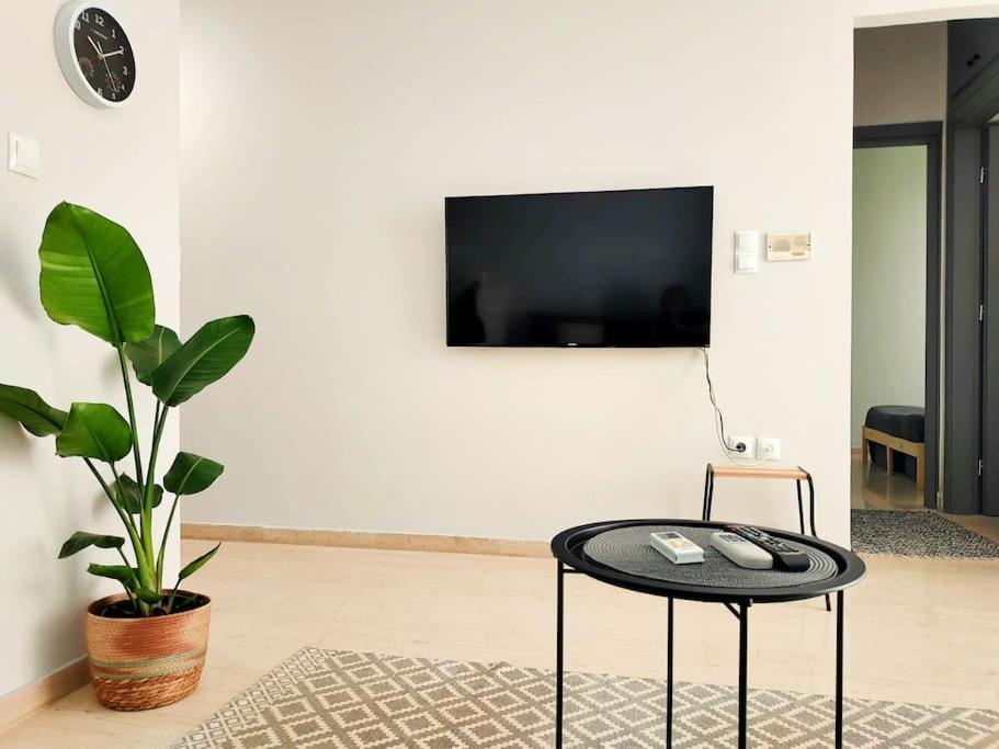 Δίπλα Στο Πάρκο Apartman Kalamáta Kültér fotó